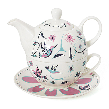 A Tea for One Set, Hummingbirds